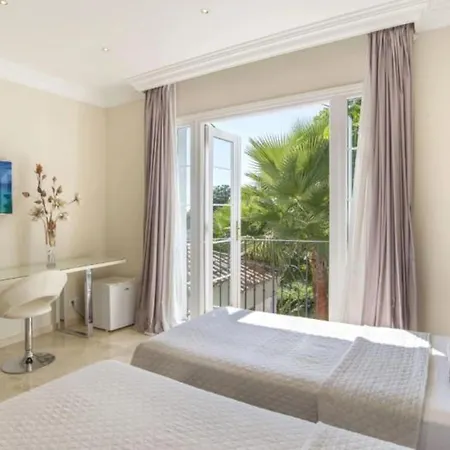 Villa De Lujo Cerca De Puerto Banus 11, Y Gimnasio - Es-175-39